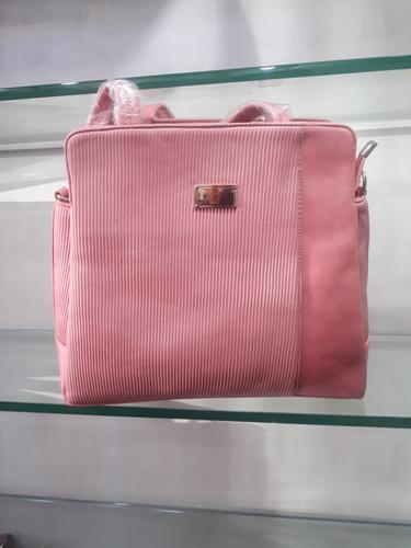 leatherette (pu) pink hand bag - 18045784 - Very Small Image - 1