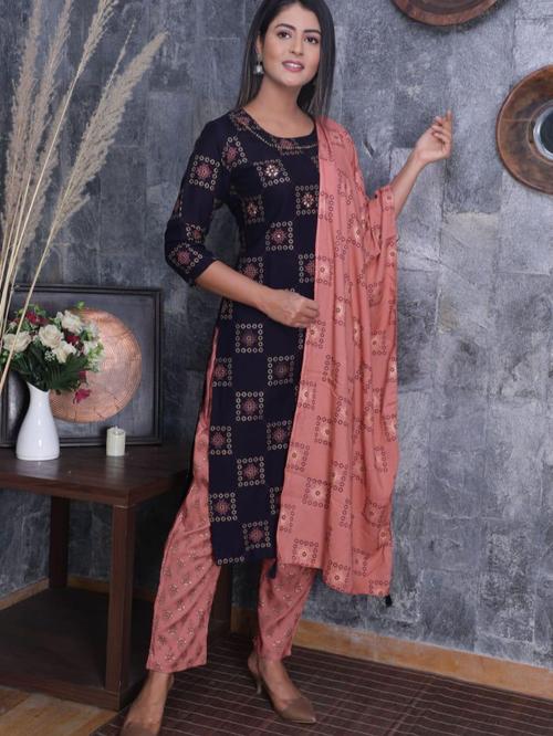 straight kurta with pant and dupatta - 18047495 - Very Small Image - 1
