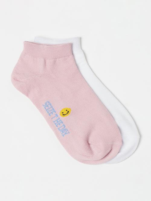 set of 2 multi colored ankle length socks - 18047635 - Very Small Image - 1