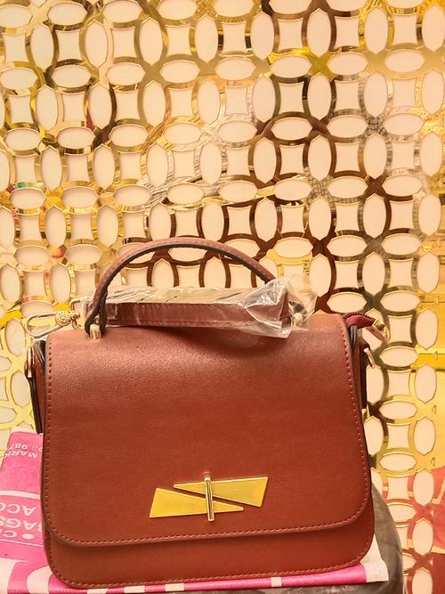 ladies handbag maroon colour material pu - 18054554 - Very Small Image - 1