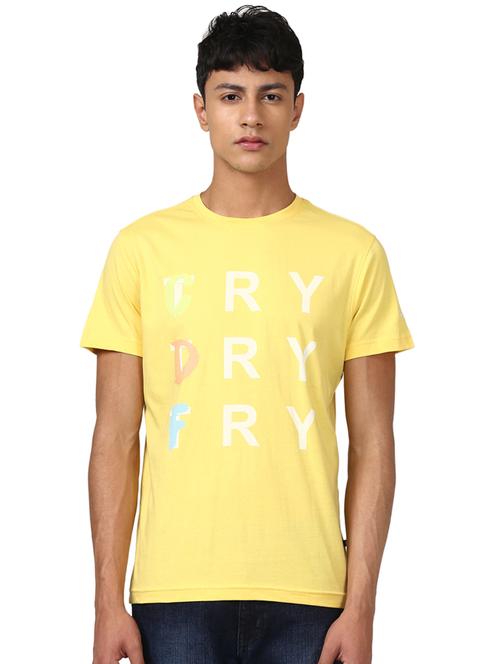 yellow chest print t-shirt - 18054978 - Very Small Image - 1