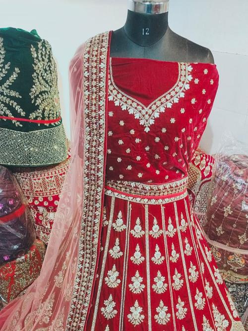 exclusive design red bridal lehanga - 18056070 - Very Small Image - 1