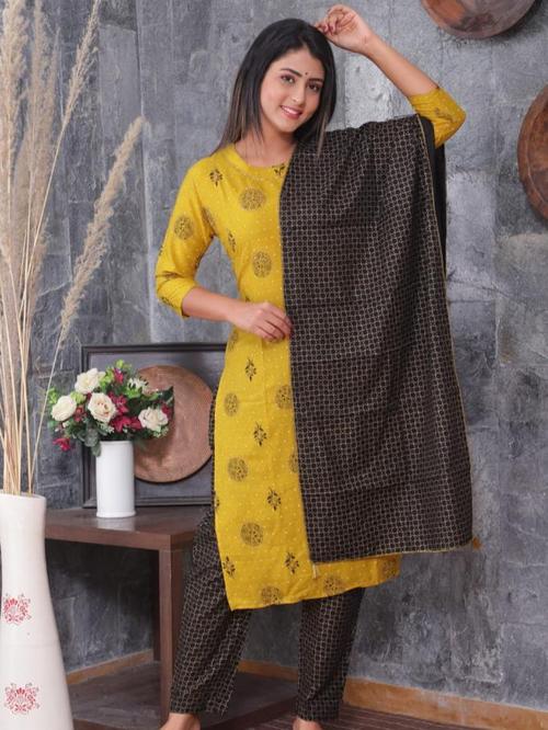 ladies kurti with pant and dupatta - 18056169 - Very Small Image - 1