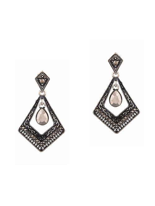 oxidized bohemian drop earrings set - 18057229 - Very Small Image - 1
