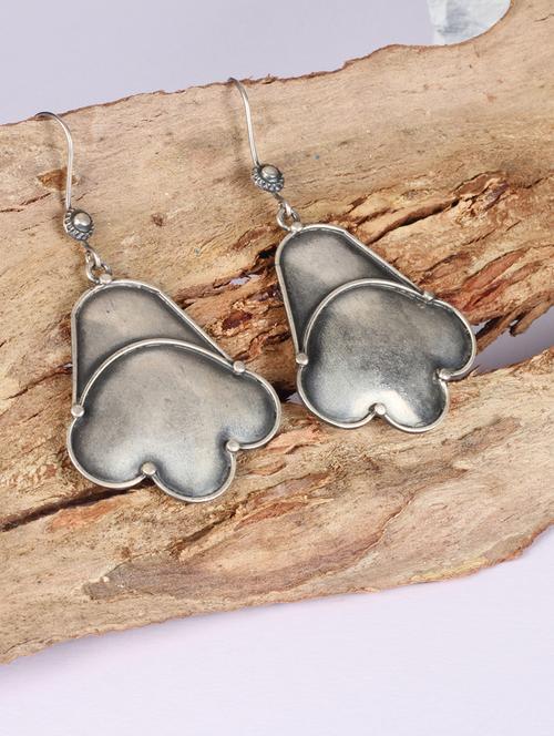 silver handcrafted drop earring - 18058437 - Very Small Image - 1