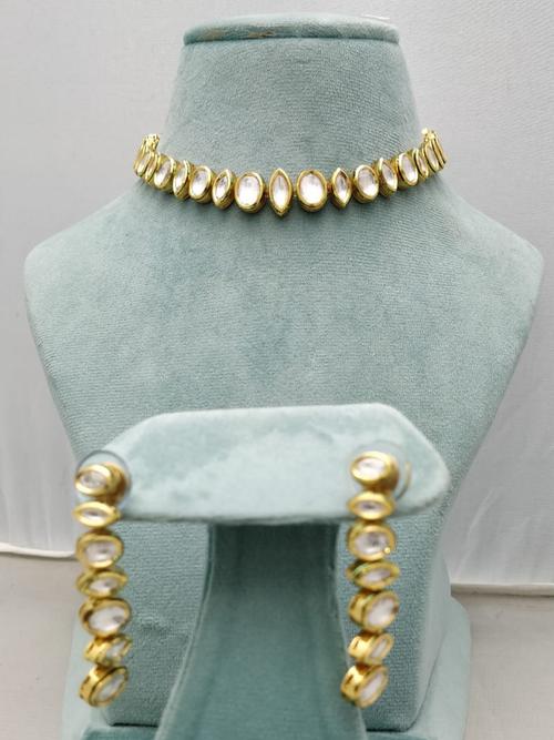 necklace with earrings - 18059486 - Very Small Image - 1