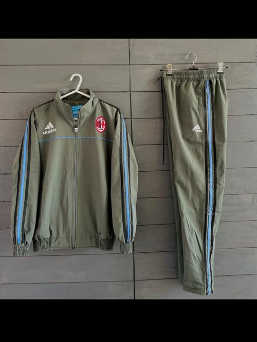 track suit - 18061771 - Very Small Image - 1