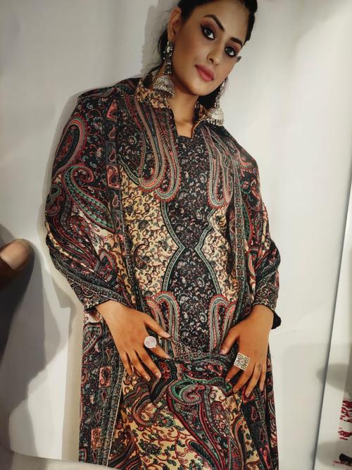 garam suit with dupatta - 18066796 - Very Small Image - 1