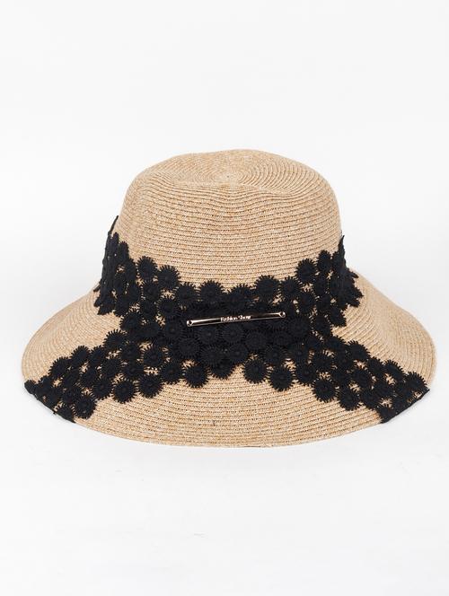 white rubber hat - 18066923 - Very Small Image - 1