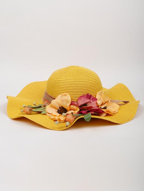 yellow rubber hat - 18066928 - Very Small Image - 1