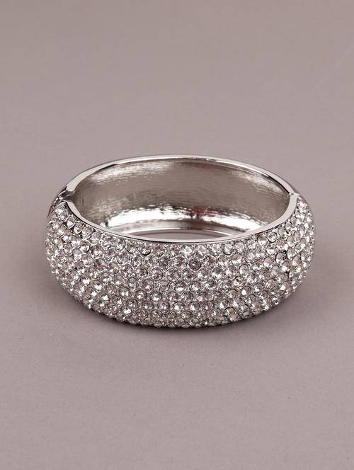 curved studded bracelet-silver - 18066955 - Very Small Image - 1