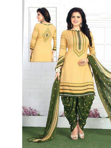ladies suit - 18067422 - Very Small Image - 1