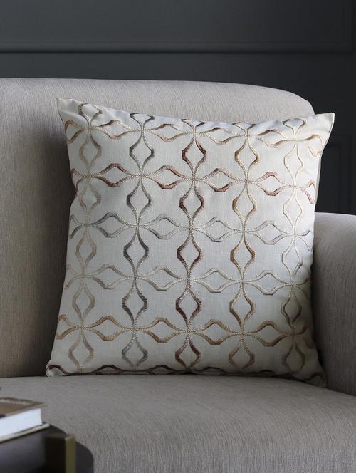 gm 16 x 16" embroidery floral off white cushion cover - 18072658 - Very Small Image - 1