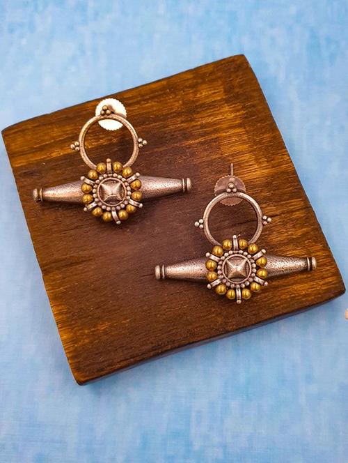 silver metal studs earring - 18076086 - Very Small Image - 1
