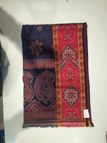 shawls red and blue - 18078871 - Very Small Image - 1