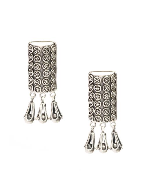 silver studs earring - 18082931 - Very Small Image - 1