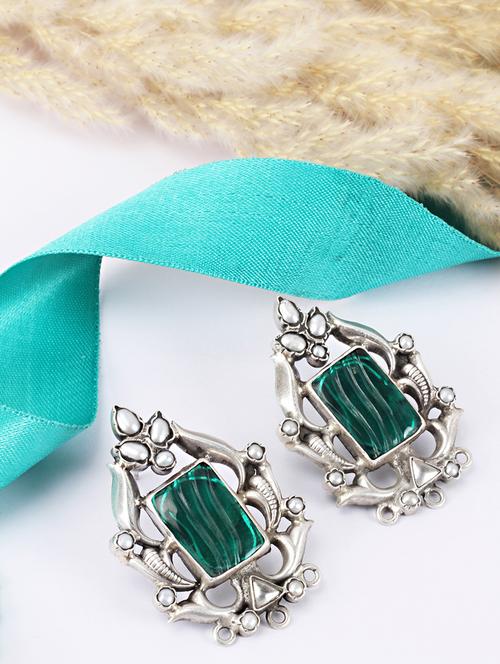 silver studs earring - 18083111 - Very Small Image - 1