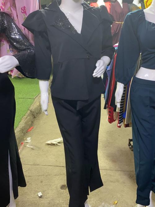 ladies dress - 18083360 - Very Small Image - 1