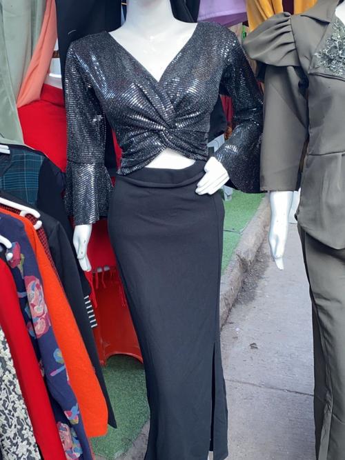 ladies dress - 18083369 - Very Small Image - 1