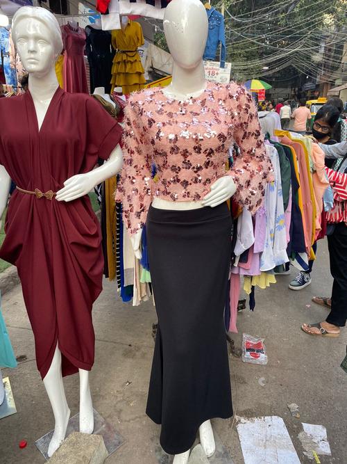 ladies dress - 18083370 - Very Small Image - 1