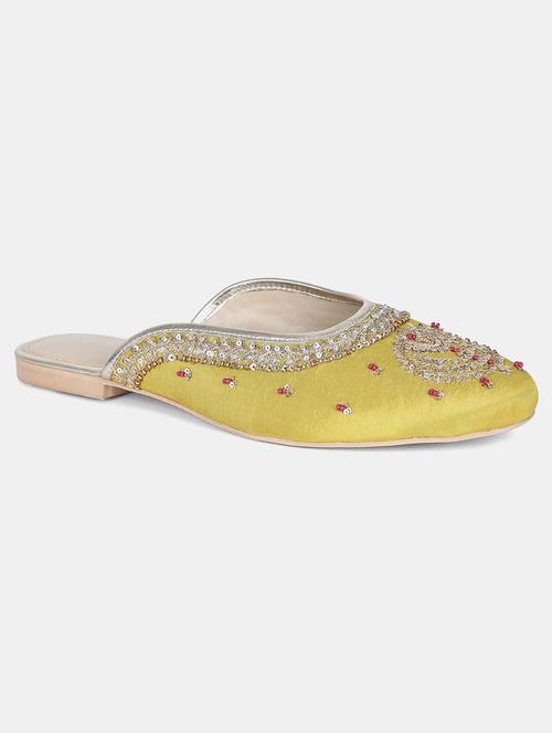 yellow slip on mojari - 18083690 - Very Small Image - 1
