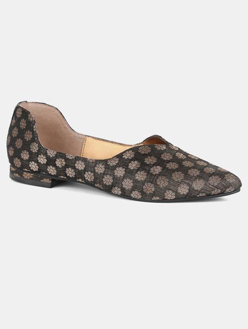 gold fabric slip on sandals - 18083744 - Very Small Image - 1