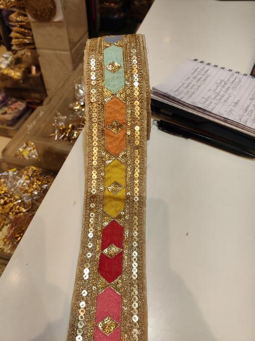 embroidery border - 18106310 - Very Small Image - 1