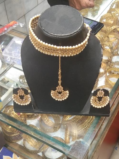 jewellery - 18109316 - Very Small Image - 1