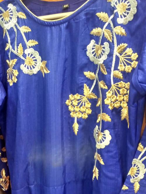 fancy suit - 18114146 - Very Small Image - 1