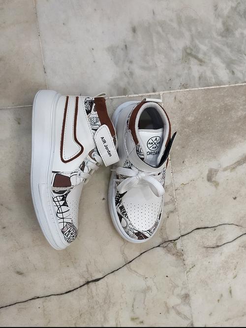 kids sports shoes white - 18145482 - Very Small Image - 1