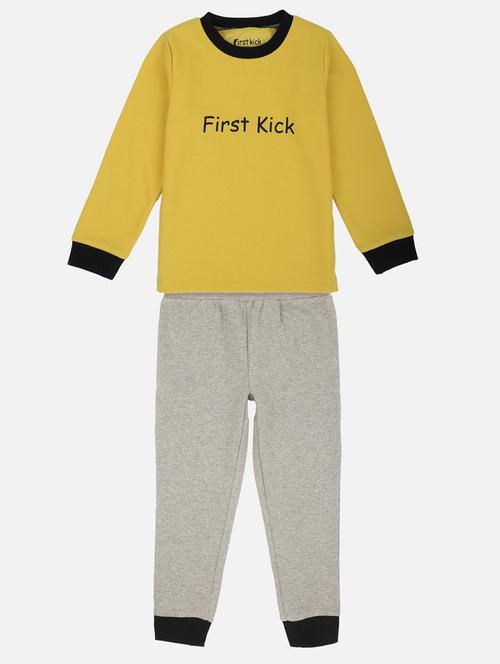 yellow printed pyjama set - 18146016 - Very Small Image - 1