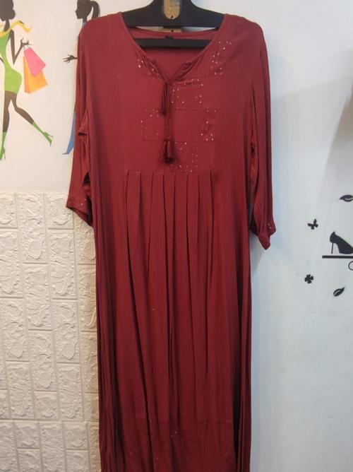ladies gown fabric crepe colour maroon - 18151375 - Very Small Image - 1