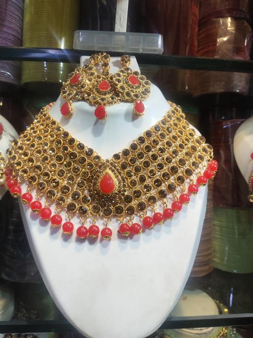 jewellery - 18158619 - Very Small Image - 1