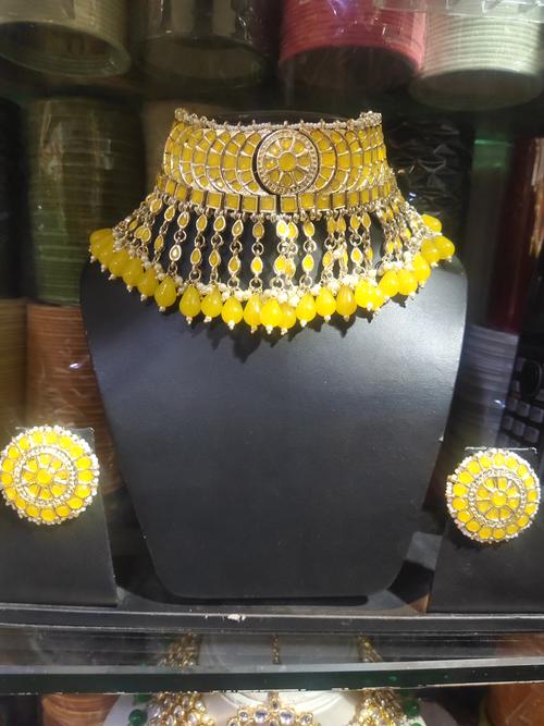 jewellery - 18158650 - Very Small Image - 1