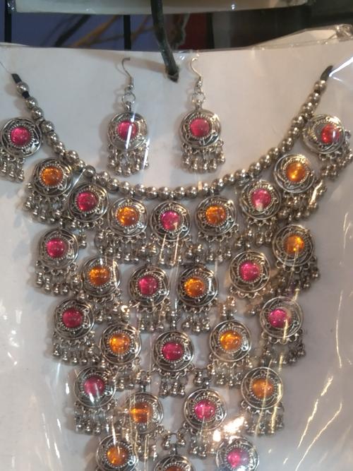 jewellery - 18165532 - Very Small Image - 1