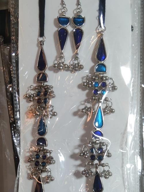 jewellery - 18165533 - Very Small Image - 1