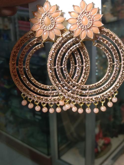 jewellery ear rings - 18165539 - Very Small Image - 1