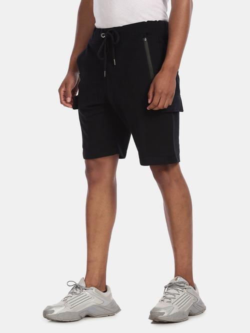 black solid regular shorts - 18174144 - Very Small Image - 1