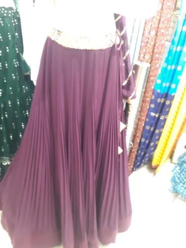 ladies dress - 18178405 - Very Small Image - 1