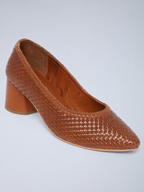 tan slip on sandal - 18179157 - Very Small Image - 1