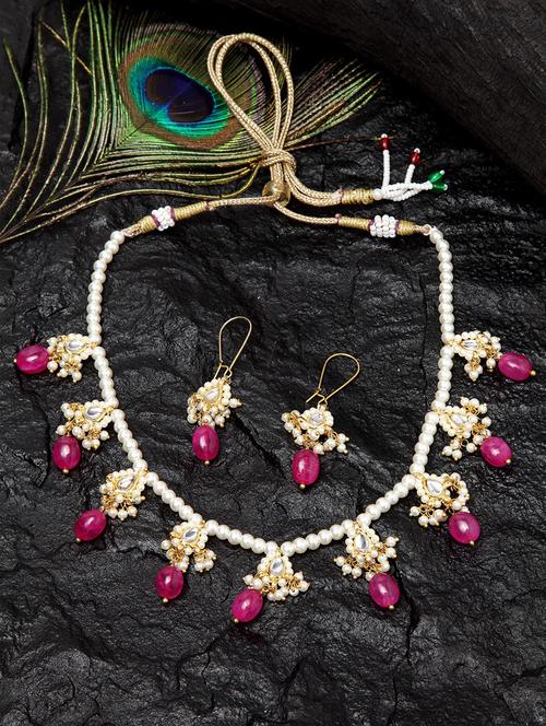 red silver necklaces and earring - 18179534 - Very Small Image - 1