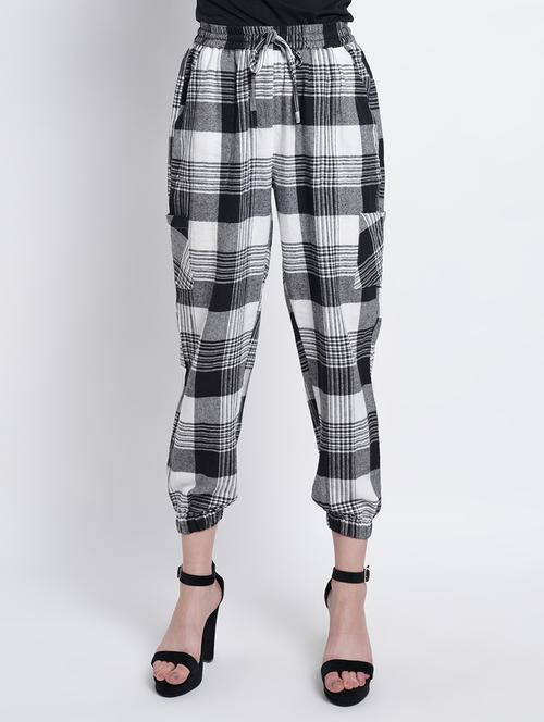 drawstring waist checkered jogger - 18181390 - Very Small Image - 1