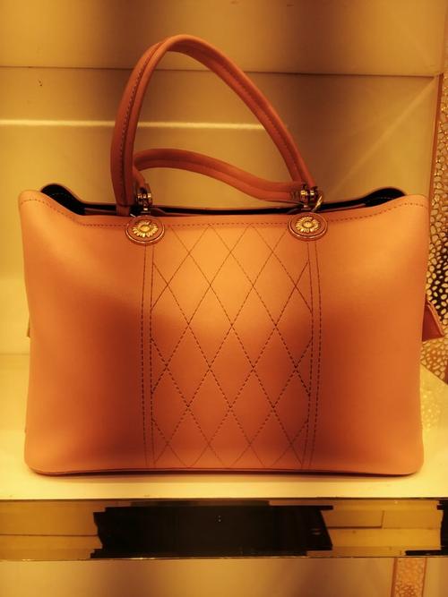 ladies hand bags - 18181419 - Very Small Image - 1
