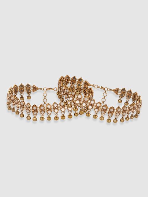 gold metal anklets and payal - 18182802 - Very Small Image - 1