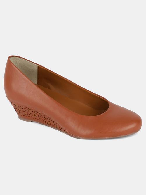 tan slip on pump - 18184004 - Very Small Image - 1