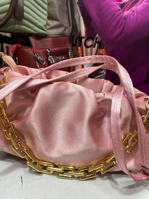 hand bag with sling - 18184195 - Very Small Image - 1