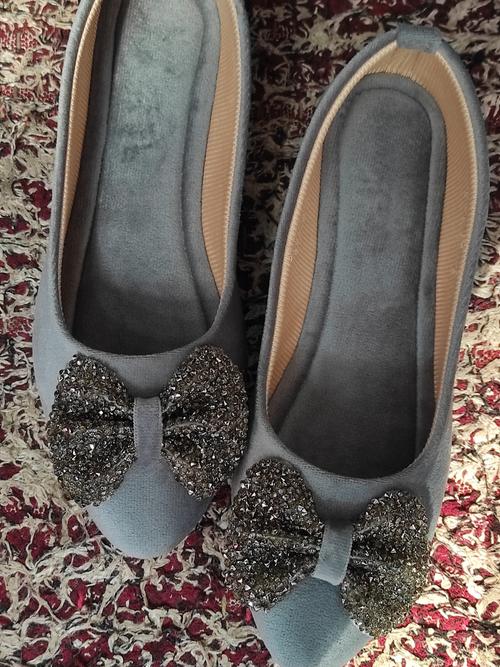 shoes - 18184286 - Very Small Image - 1