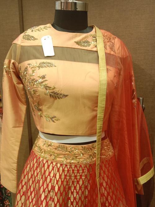 ladies lehenga (broket)with top (tapta silk) - 18184292 - Very Small Image - 1
