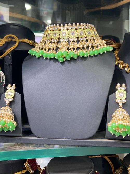 ladies neckless - 18184764 - Very Small Image - 1