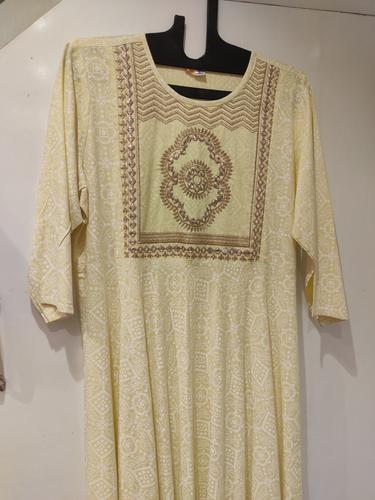 ladies single long frock cream color - 18184948 - Very Small Image - 1